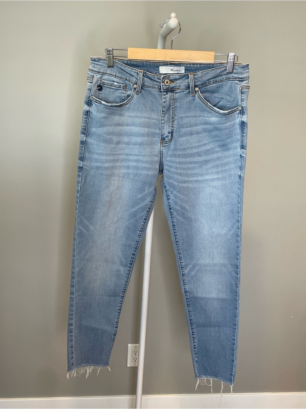 KanCan Light Blue Cropped Ankle Jeans